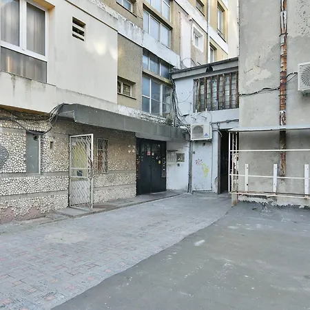 Cozy Flat For 3 On A Budget